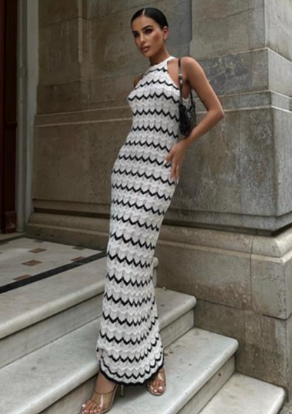 Robe Col Dos Ajouré – Écru & Noir